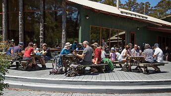 Lake St Clair Lodge