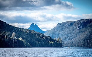 Lake St Clair Lodge