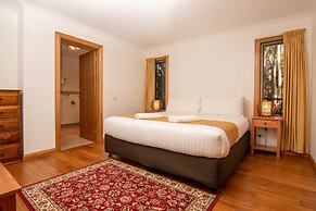 Lake St Clair Lodge
