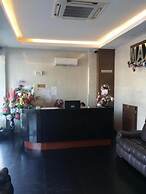 Maxi Inn