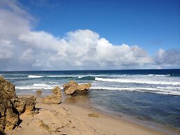 Beachwalk Cottage