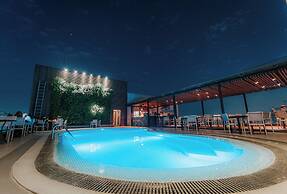 The Peninsula Chittagong
