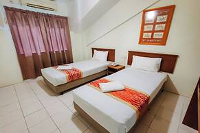 Virgo Batik Resort Teluk Batik Lumut