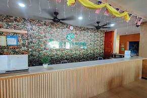 Virgo Batik Resort Teluk Batik Lumut