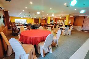 Virgo Batik Resort Teluk Batik Lumut