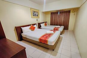 Virgo Batik Resort Teluk Batik Lumut