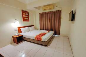 Virgo Batik Resort Teluk Batik Lumut