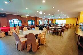 Virgo Batik Resort Teluk Batik Lumut