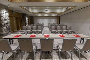 ARIES Hotel & SPA