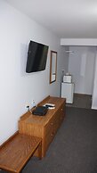 Robyn's Motel