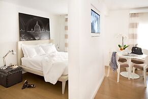 Via Del Corso Home