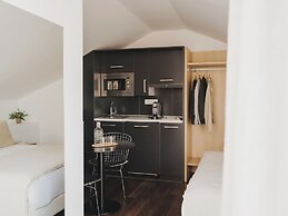 Casa Solayme Garrett