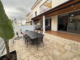 Julipapas Gardens