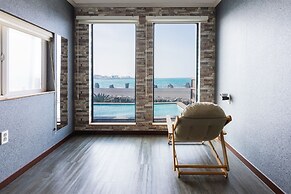 Aqua BEAutique