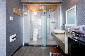 Aqua BEAutique