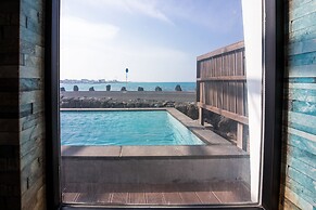 Aqua BEAutique