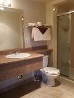 Tamarack Motor Inn