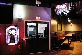 Tamarack Motor Inn