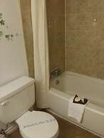 Tamarack Motor Inn