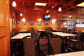 Tamarack Motor Inn