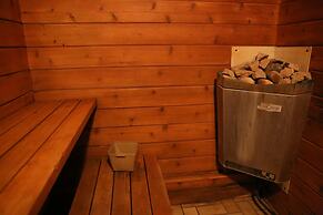 Tamarack Motor Inn