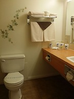 Tamarack Motor Inn