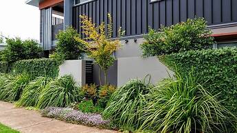 Laguna Apartments