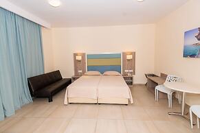 Tofinis Hotel