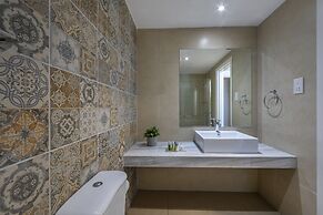 Tofinis Hotel