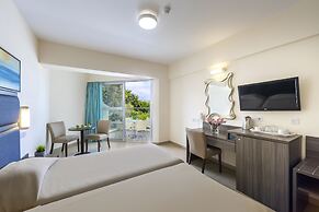Tofinis Hotel
