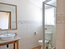 Sunward Park Guest House & Conference Centre