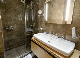 Best Western Premier Ark Hotel