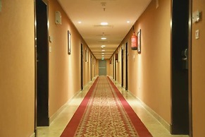 Quiet Dreams - King Abdul Aziz Street