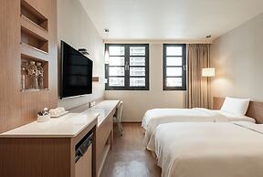 Kindness Hotel - Kaohsiung Main Station