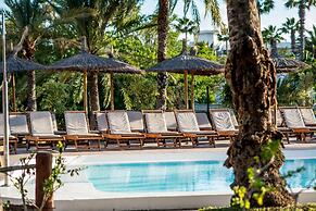 HL Miraflor Suites
