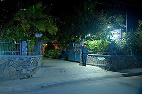 The Silver Oaks Inn