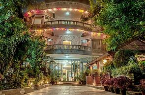 The Silver Oaks Inn