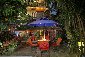 The Silver Oaks Inn