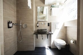 Quentin Leidse Square Hotel