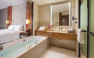 DoubleTree by Hilton Guangzhou Science City-Free Shuttle Bus Service D