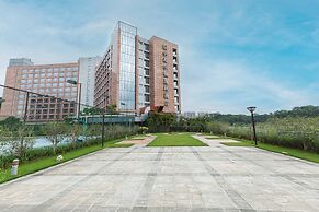 DoubleTree by Hilton Guangzhou Science City-Free Shuttle Bus Service D
