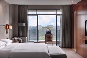 DoubleTree by Hilton Guangzhou Science City-Free Shuttle Bus Service D