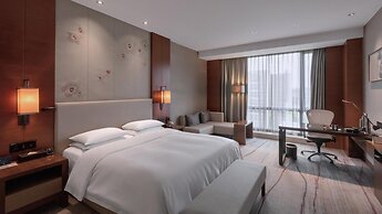 DoubleTree by Hilton Guangzhou Science City-Free Shuttle Bus Service D