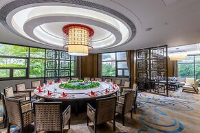 DoubleTree by Hilton Guangzhou Science City-Free Shuttle Bus Service D