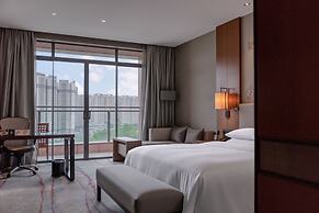 DoubleTree by Hilton Guangzhou Science City-Free Shuttle Bus Service D