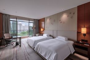 DoubleTree by Hilton Guangzhou Science City-Free Shuttle Bus Service D