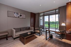 DoubleTree by Hilton Guangzhou Science City-Free Shuttle Bus Service D
