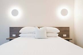 West End Motor Lodge