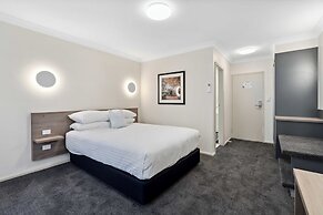West End Motor Lodge
