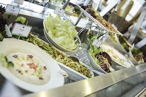 Majlis Grand Mercure Residence Abu Dhabi